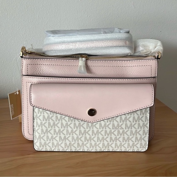 NWT Michael Kors Maisie Powder Blush 3in1 zip Crossbody Bag - Picture 6 of 16
